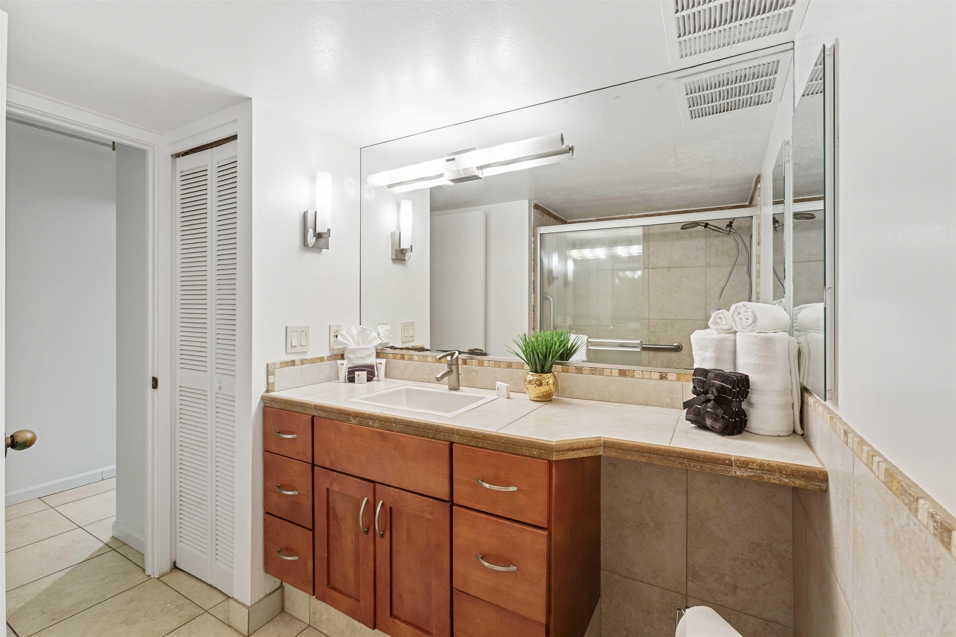 4242 Lower Honoapiilani Road, Unit E 210 Lahaina, HI 96761 - Photo 15 of 40