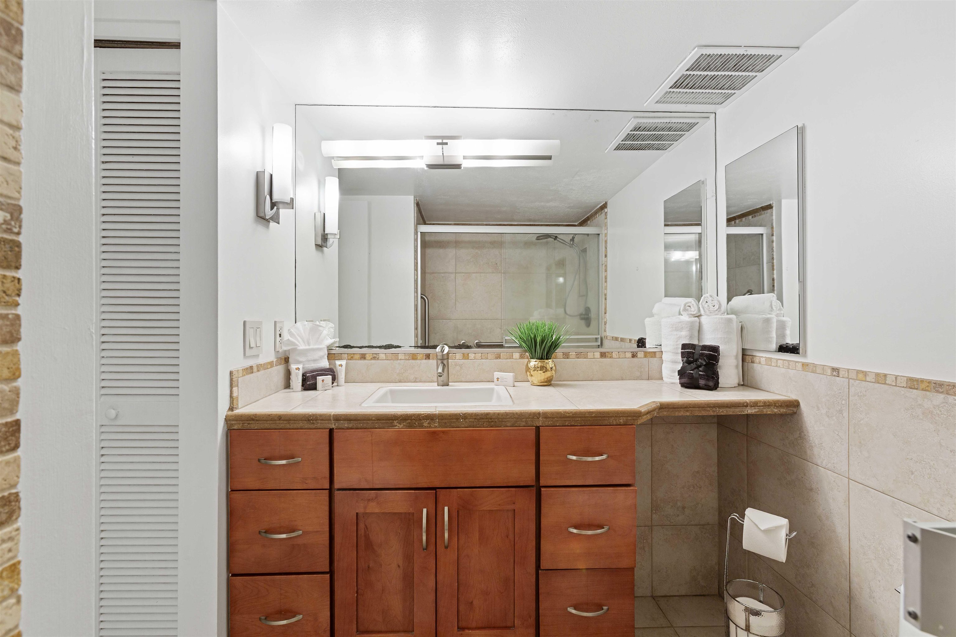 4242 Lower Honoapiilani Road, Unit E 210 Lahaina, HI 96761 - Photo 16 of 40