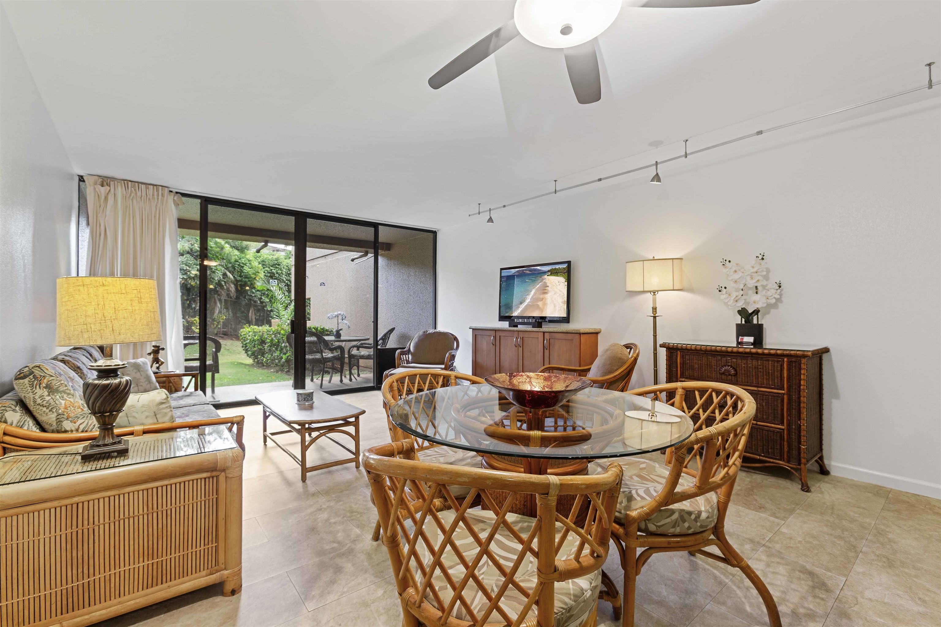 4242 Lower Honoapiilani Road, Unit E 210 Lahaina, HI 96761 - Photo 21 of 40