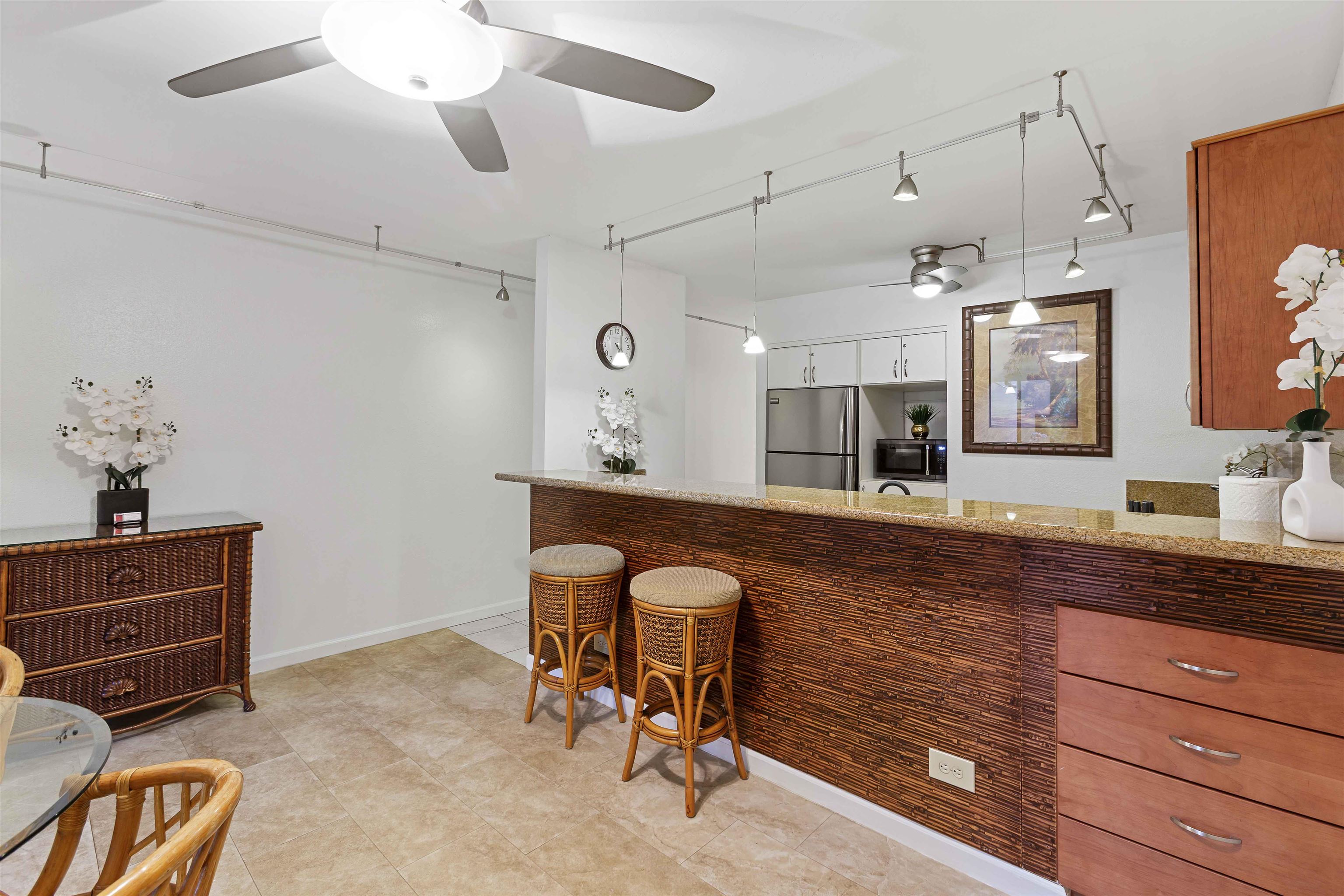 4242 Lower Honoapiilani Road, Unit E 210 Lahaina, HI 96761 - Photo 25 of 40