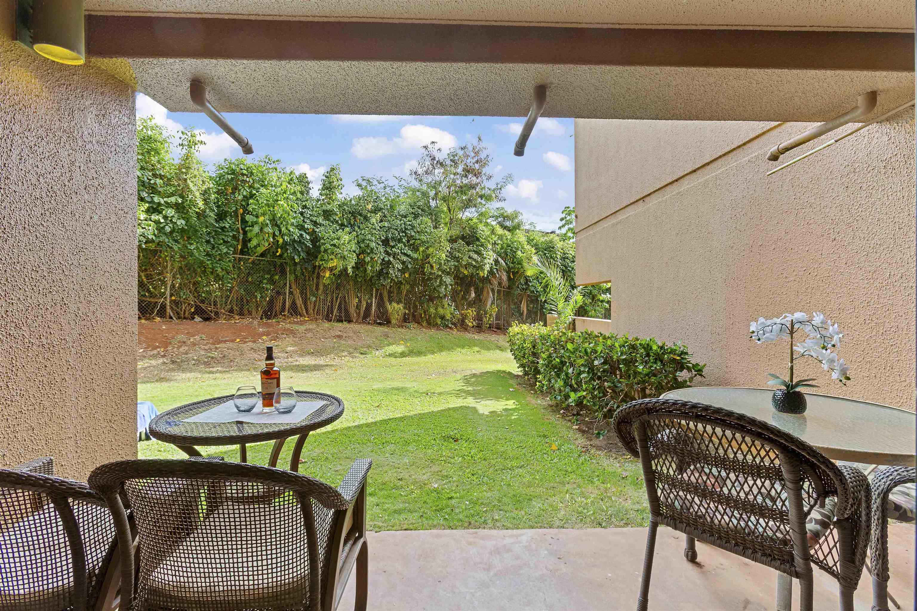 4242 Lower Honoapiilani Road, Unit E 210 Lahaina, HI 96761 - Photo 37 of 40