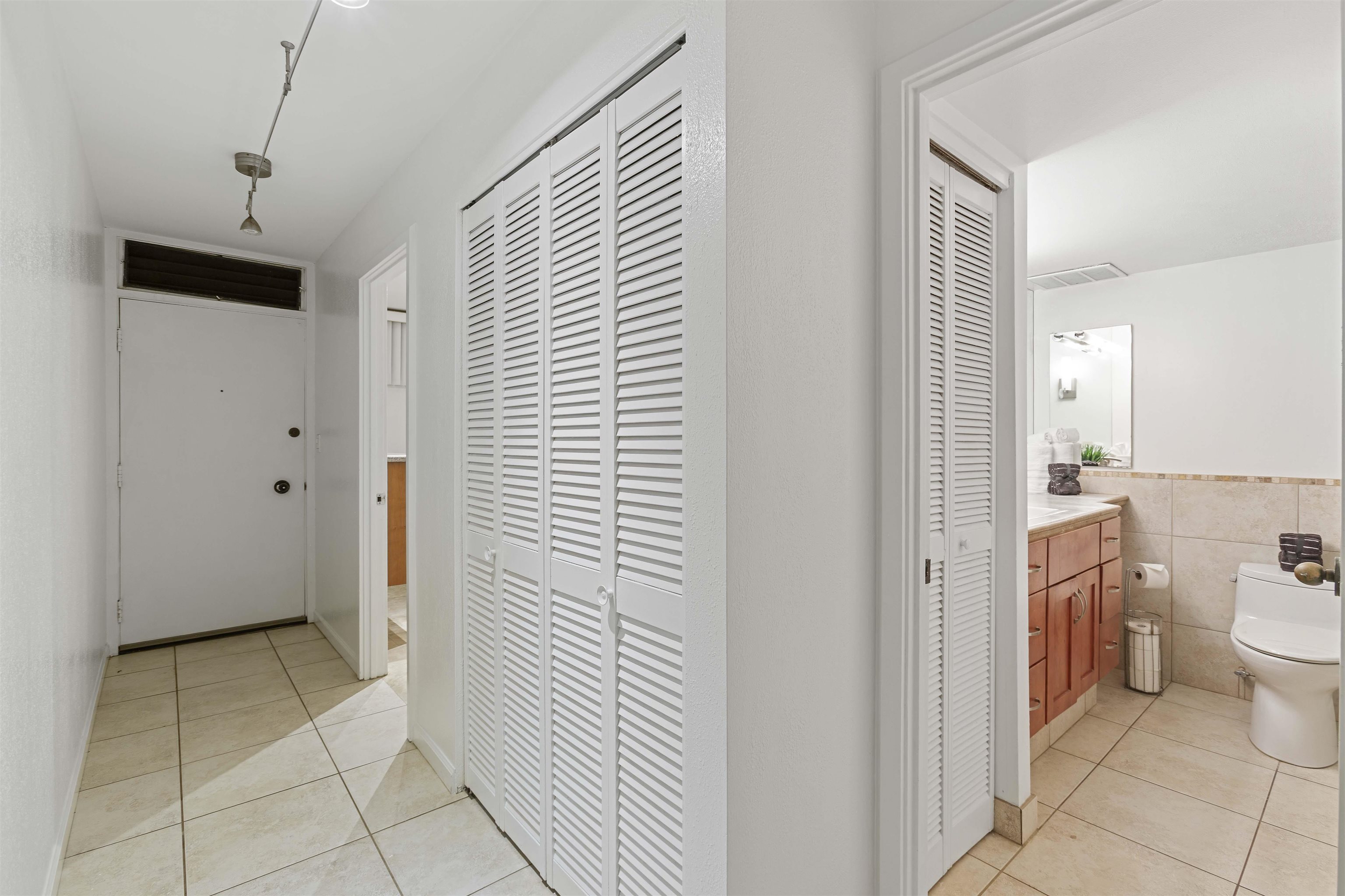 4242 Lower Honoapiilani Road, Unit E 210 Lahaina, HI 96761 - Photo 6 of 40