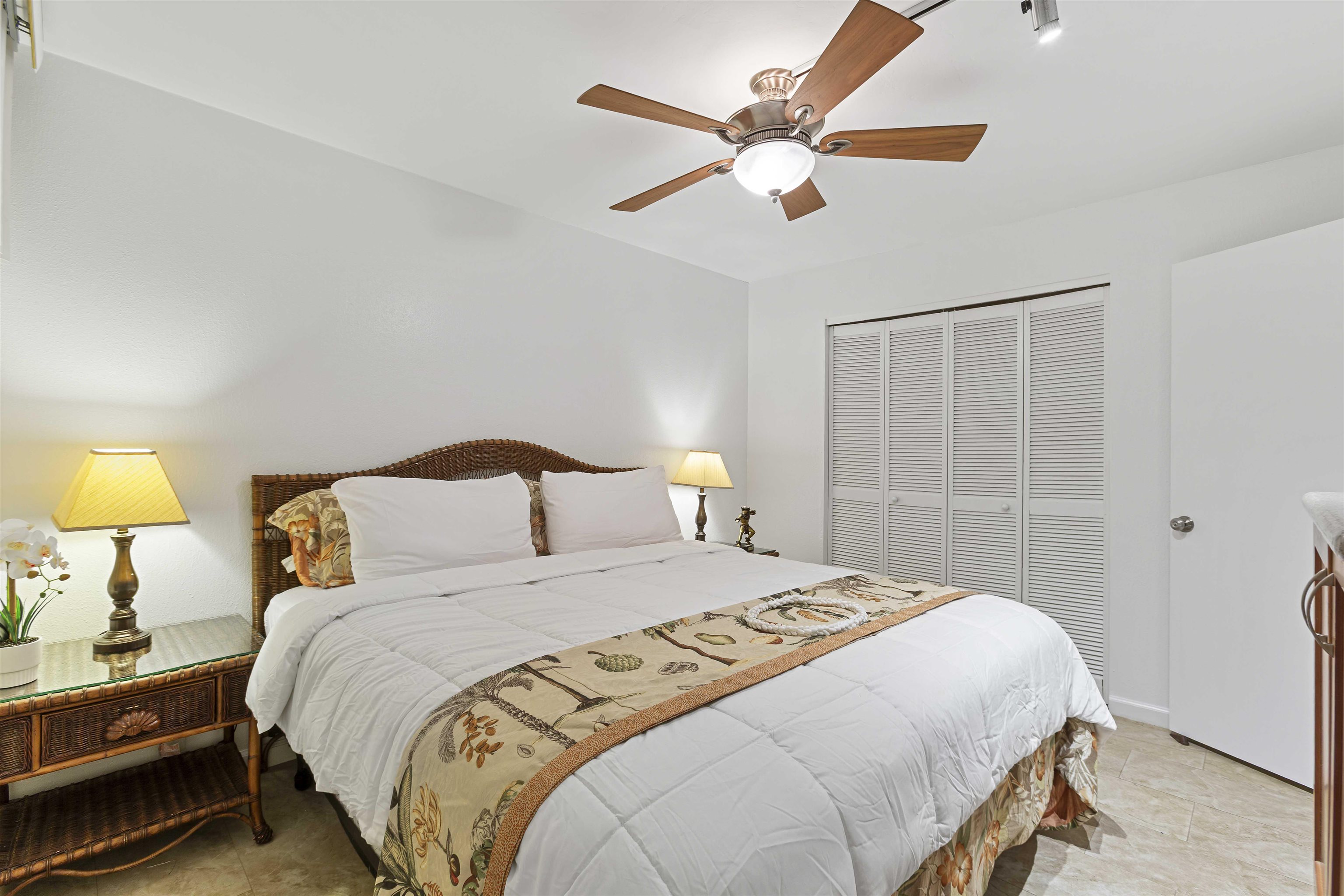 4242 Lower Honoapiilani Road, Unit E 210 Lahaina, HI 96761 - Photo 8 of 40