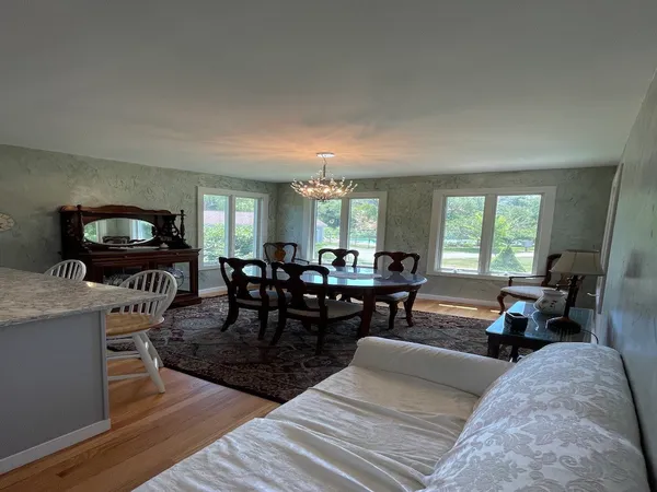 $2,900 | 15 Hammersmith Road, Unit 33, Newport, RI 02840