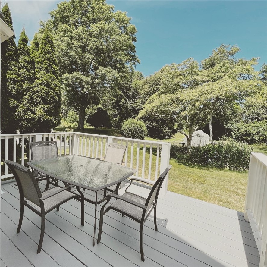 15 Hammersmith Road, Unit 33 Newport, RI 02840 - Photo 17 of 36