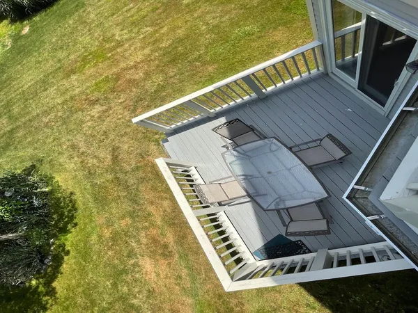 $2,900 | 15 Hammersmith Road, Unit 33, Newport, RI 02840