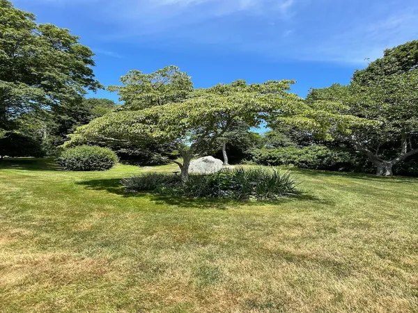 $2,900 | 15 Hammersmith Road, Unit 33, Newport, RI 02840