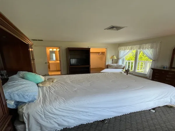 $2,900 | 15 Hammersmith Road, Unit 33, Newport, RI 02840