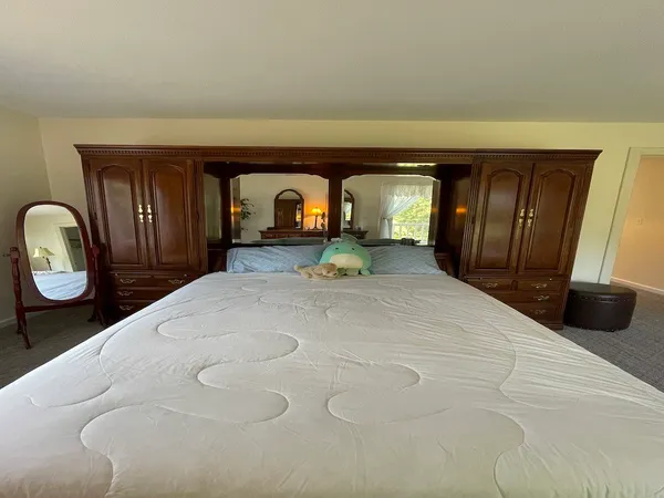 $2,900 | 15 Hammersmith Road, Unit 33, Newport, RI 02840