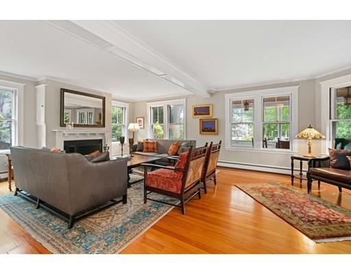 858 Webster Street Needham, MA 02492 - Photo 6 of 19 Gallery Image 6
