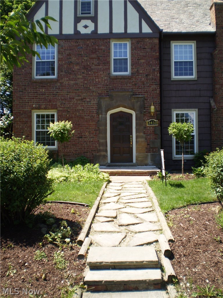 3450 Ingleside Road Shaker Heights, OH 44122 - Photo 4 of 24 Gallery Image 4