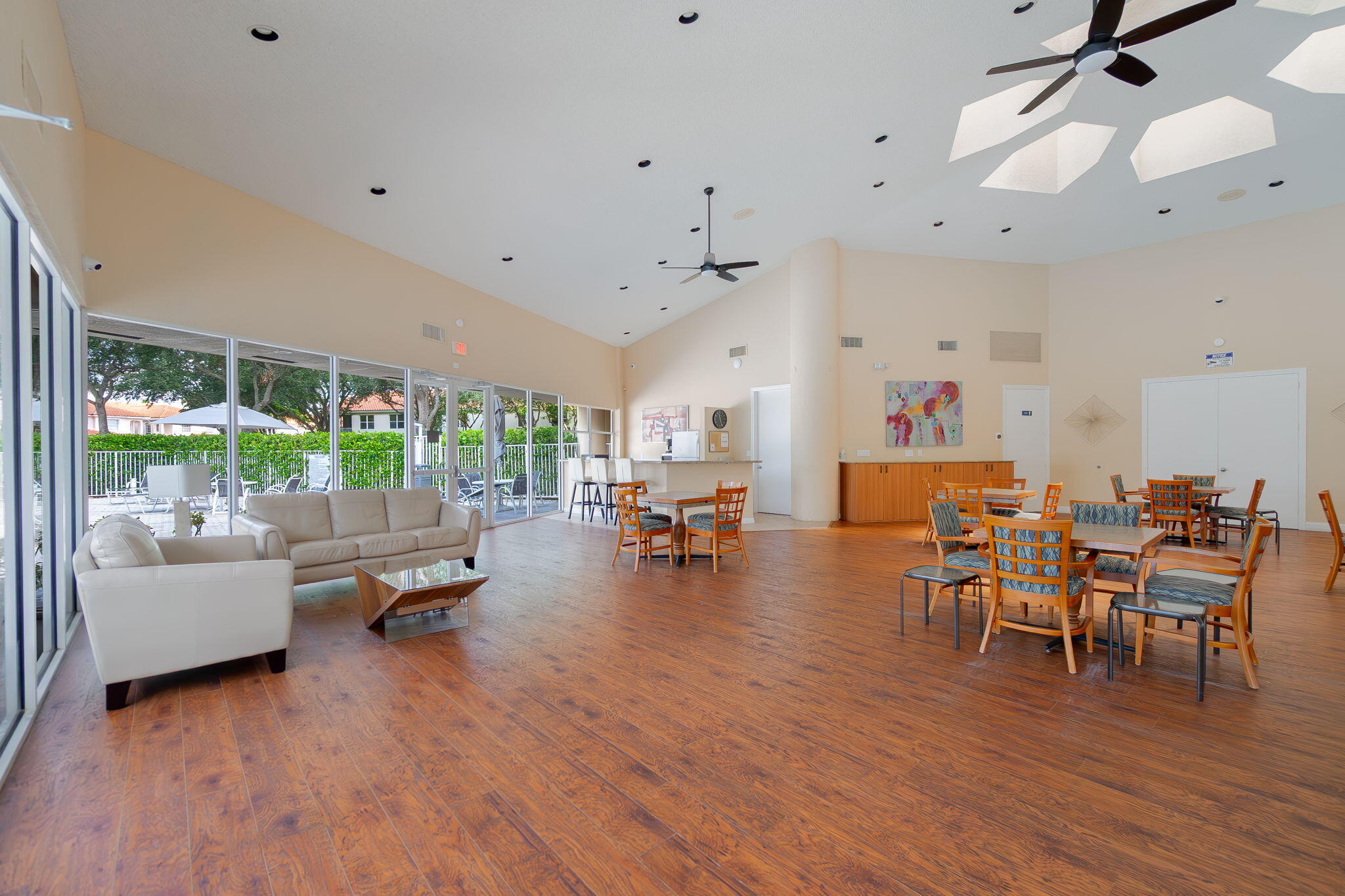 18404 Vía Di Regina Boca Raton, FL 33496 - Photo 39 of 47 39-web-or-mls-DSC05228