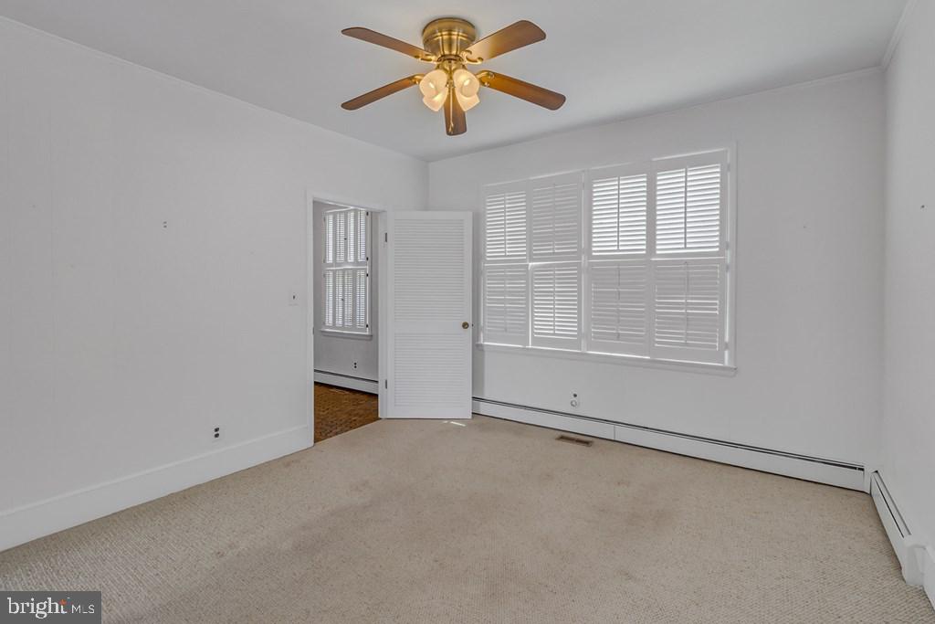 742 Main Street Reedville, VA 22539 - Photo 8 of 66 Bright and airy bedroom retreat.