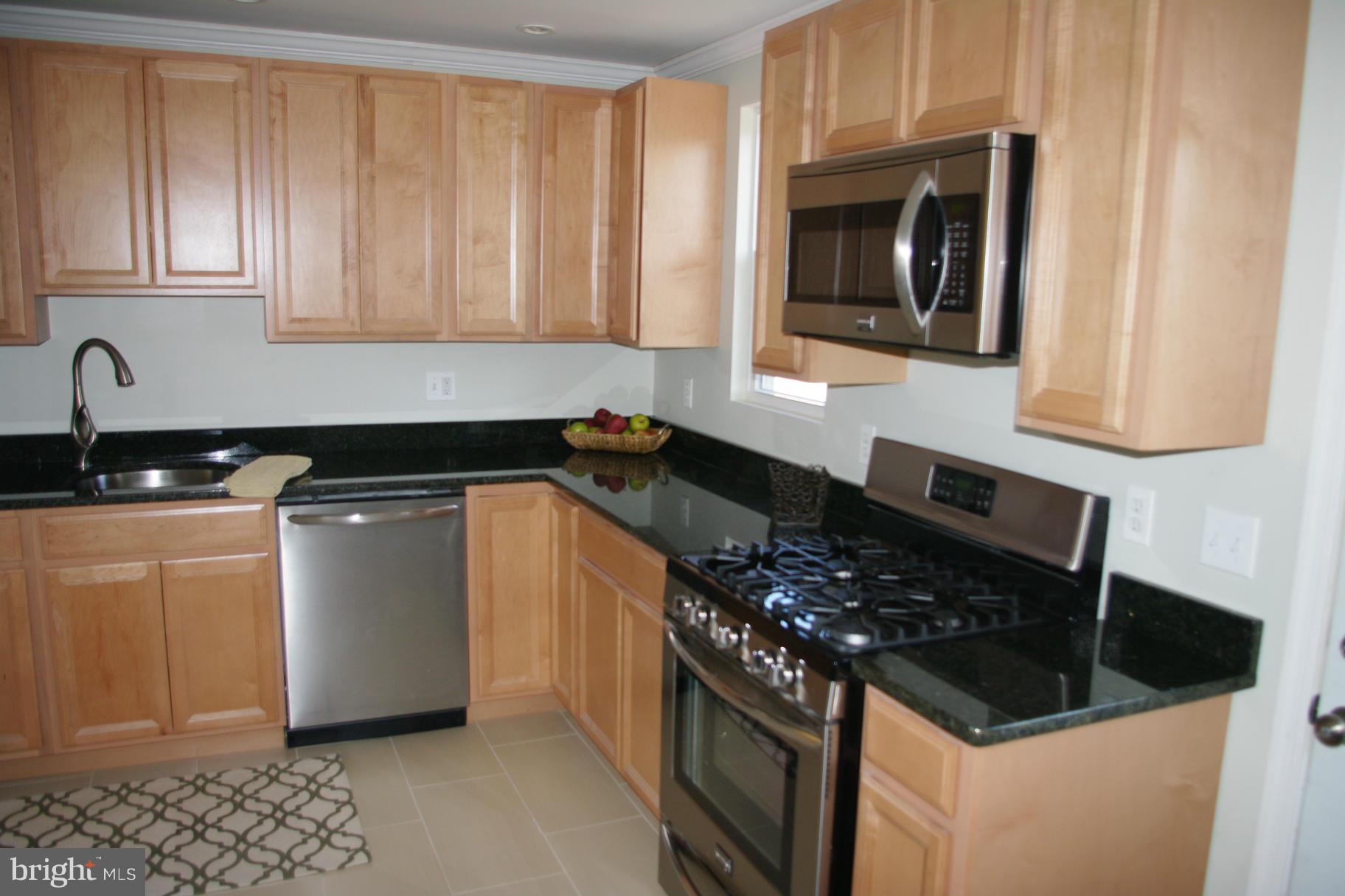 8115 Hillendale Road Baltimore, MD 21234 - Photo 4 of 11 Kitchen