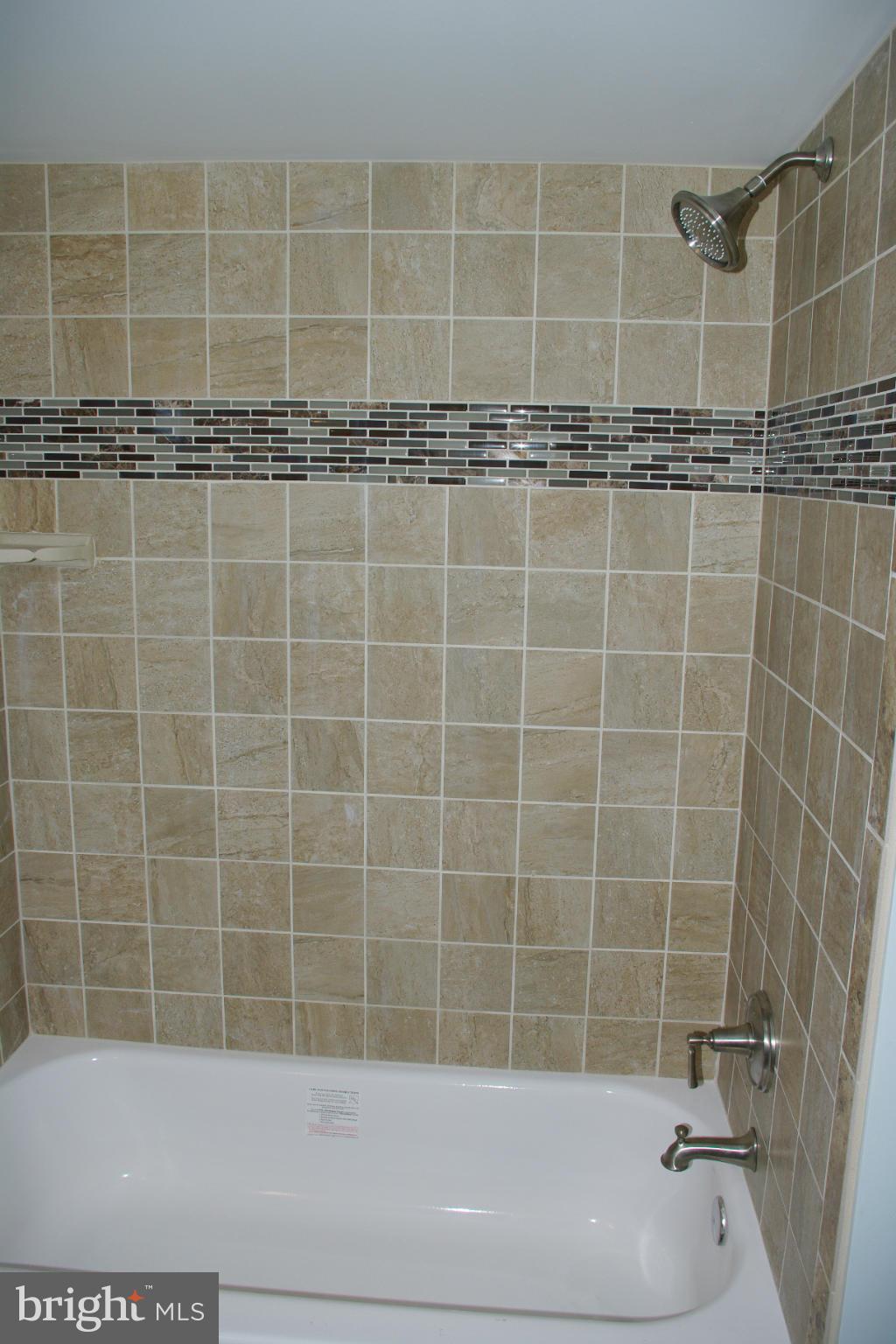 8115 Hillendale Road Baltimore, MD 21234 - Photo 10 of 11 Bath (Master)