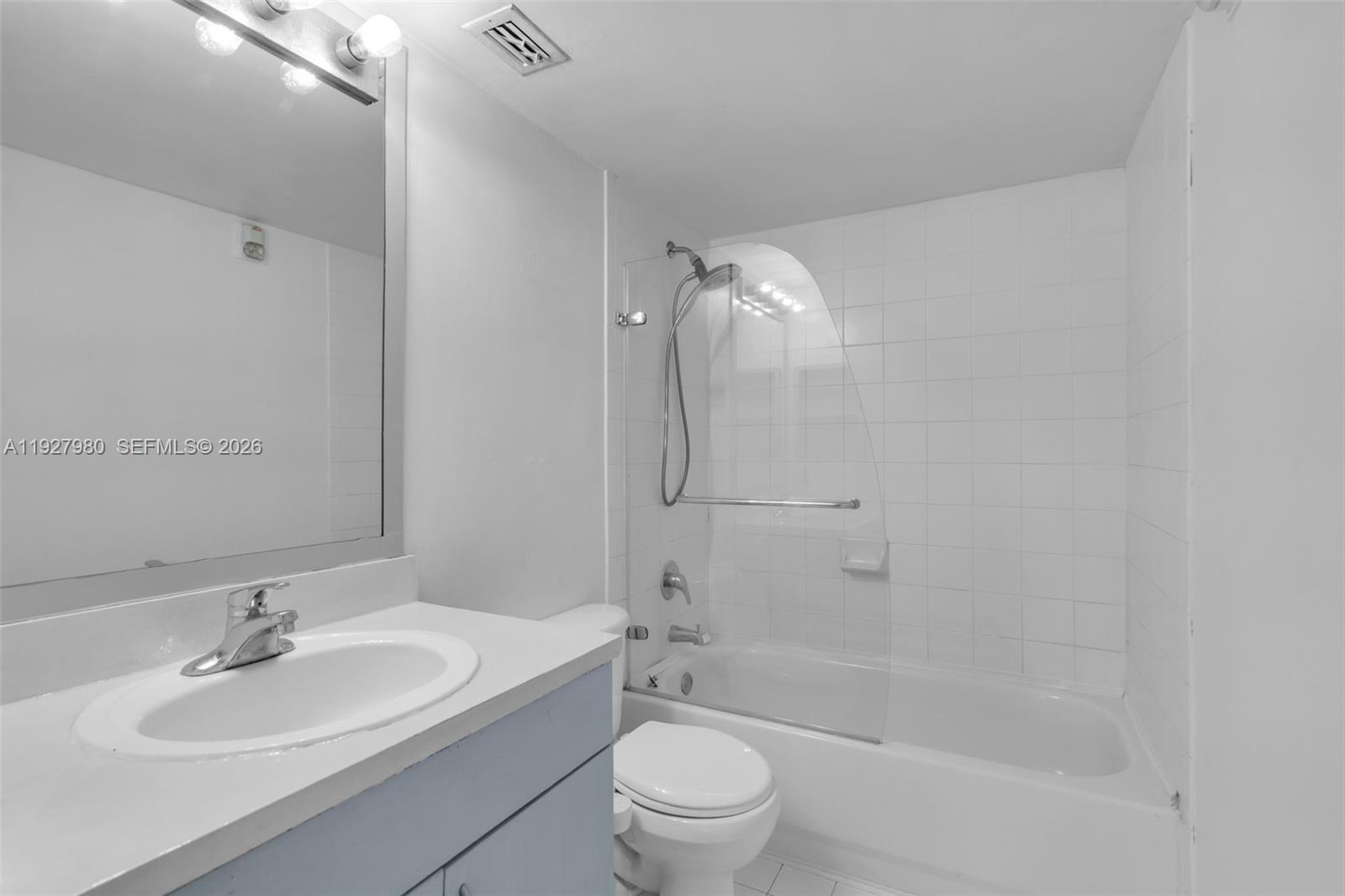 1401 Bay Road, Unit 405 Miami Beach, FL 33139 - Photo 14 of 25