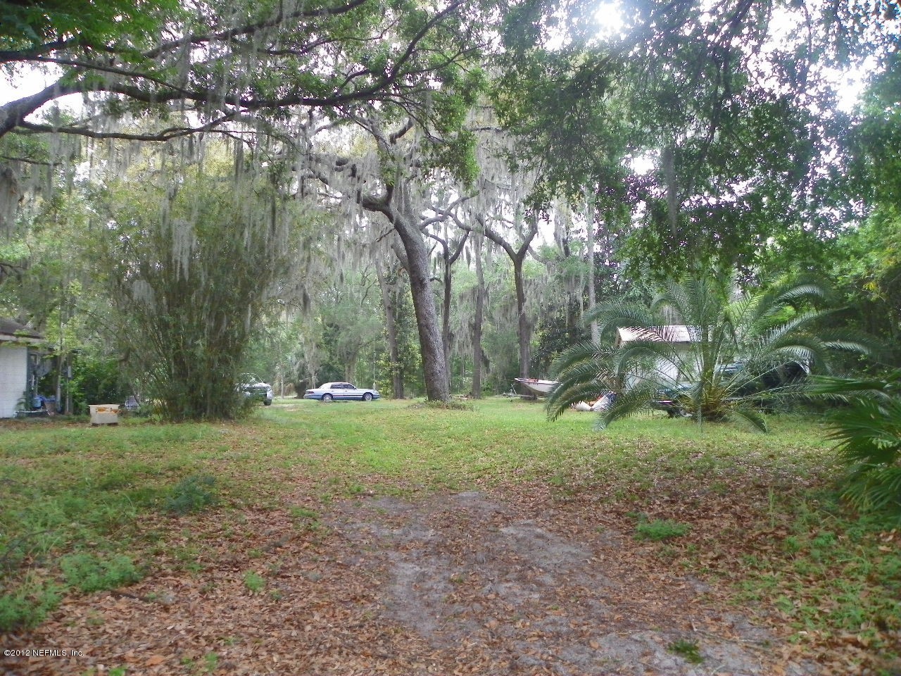 3969 Thomas Road Green Cove Springs, FL 32043 - Photo 13 of 32 Looking Toward The Road
