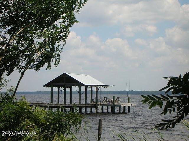 3969 Thomas Road Green Cove Springs, FL 32043 - Photo 3 of 32 Boat House and Lift with Picnic Area