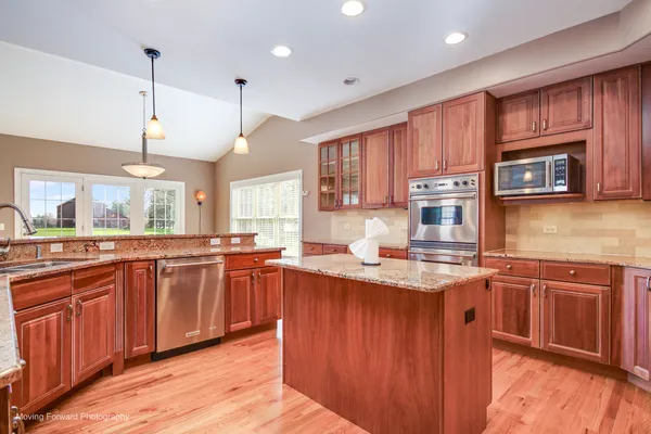 $799,000 | 24833 Winterberry Lane, Plainfield, IL 60585