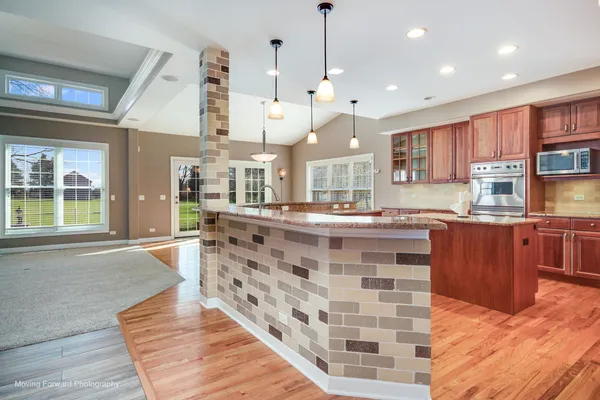 $799,000 | 24833 Winterberry Lane, Plainfield, IL 60585