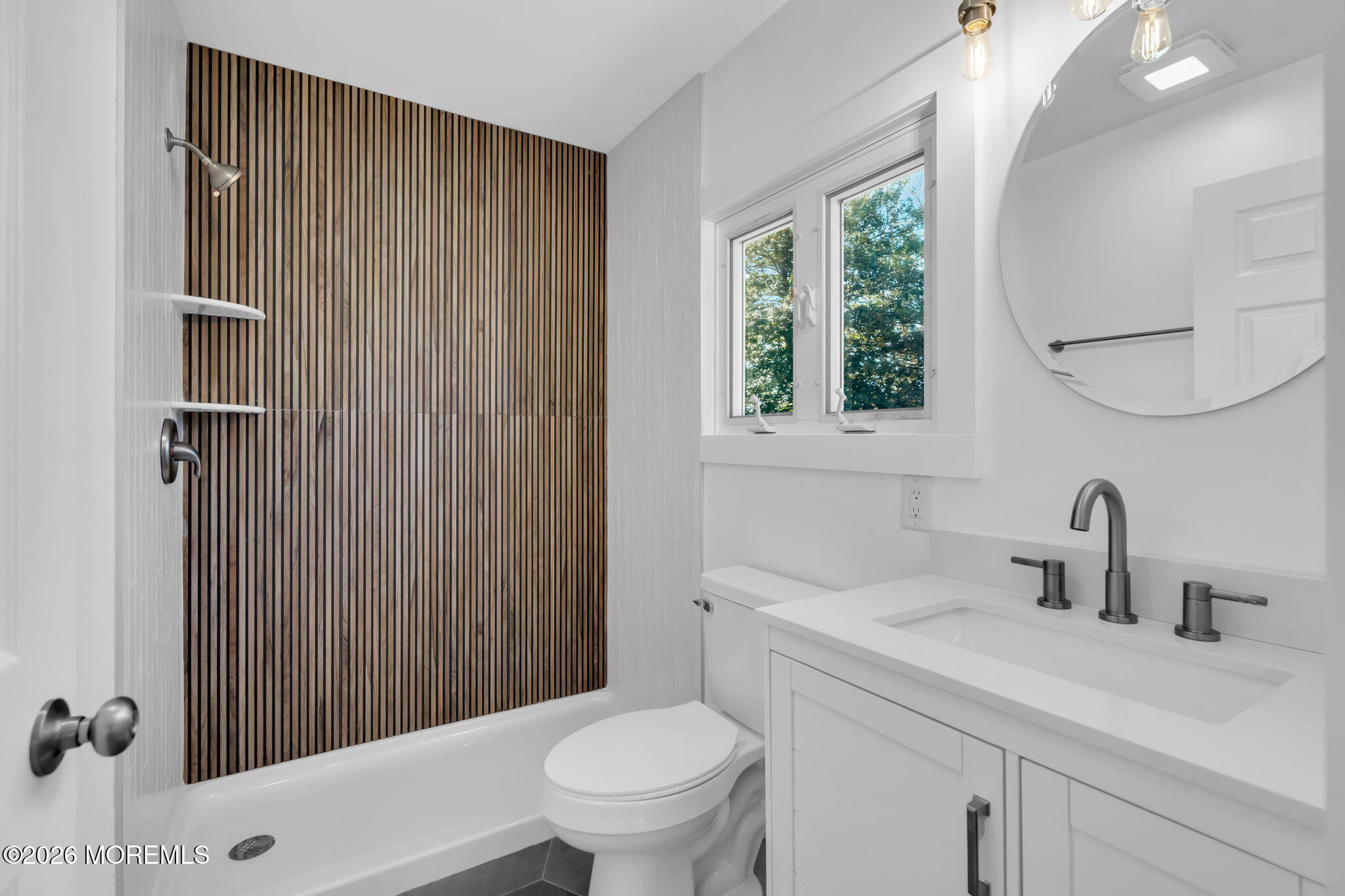 10 Nevis Court Toms River, NJ 08757 - Photo 3 of 22 21-web-or-mls-DSC03805