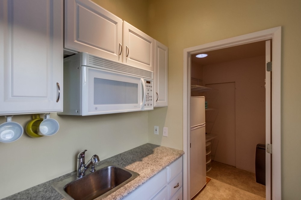 2322 Windmill View Road El Cajon, CA 92020 - Photo 22 of 25 Guest house has it's own kitchenette!