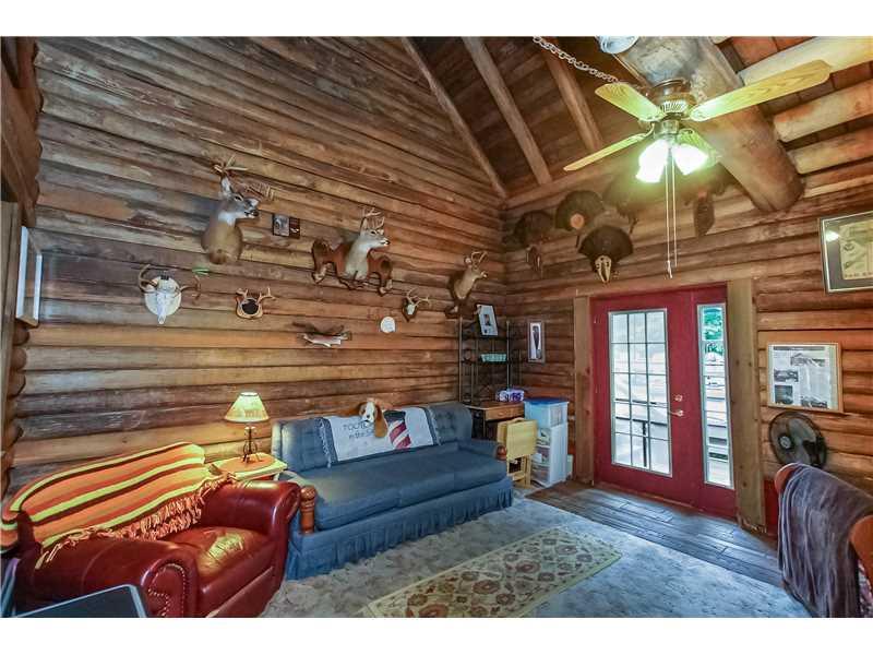 1262 Kentuck Road Ohiopyle, PA 15470 - Photo 6 of 25 Family Room.