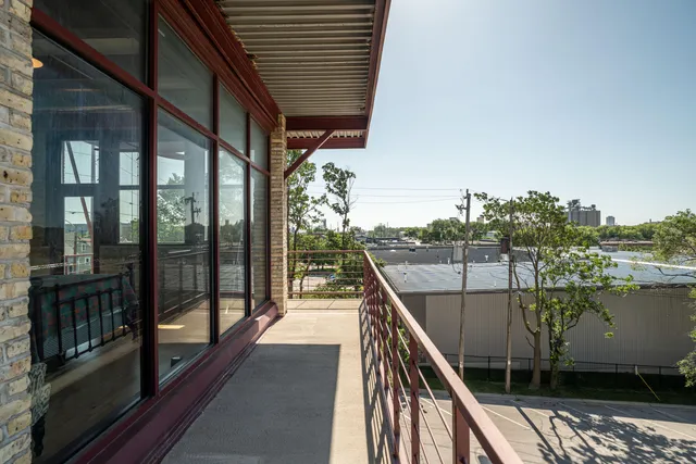 $550,000 | 215 West Maple Street, Unit 312, Milwaukee, WI 53204