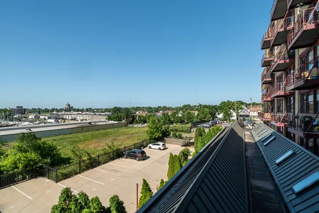 $550,000 | 215 West Maple Street, Unit 312, Milwaukee, WI 53204