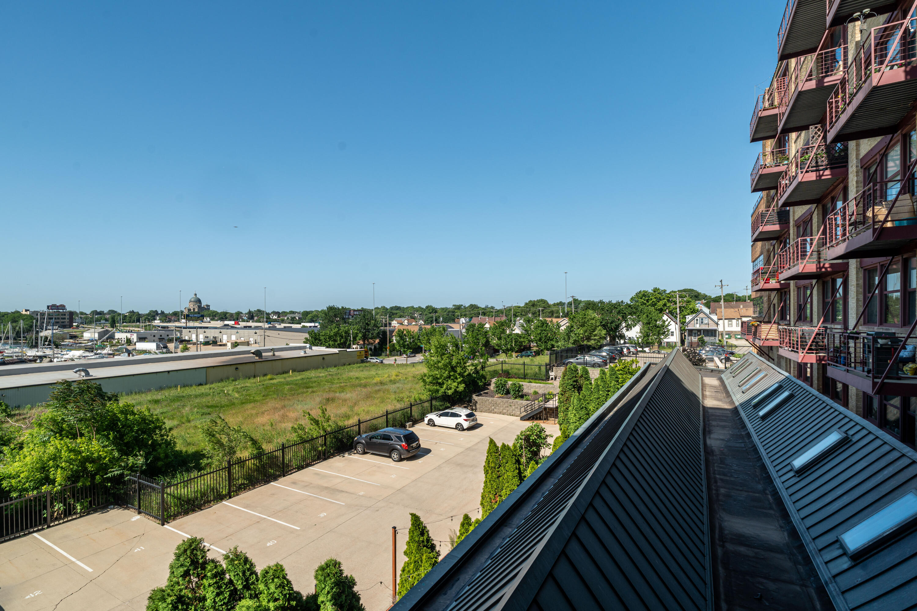 215 West Maple Street, Unit 312 Milwaukee, WI 53204 - Photo 36 of 41 Views