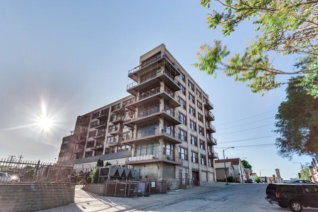 $550,000 | 215 West Maple Street, Unit 312, Milwaukee, WI 53204