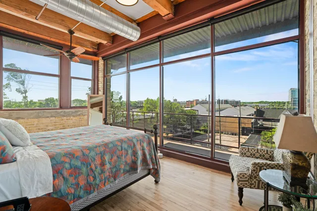 $550,000 | 215 West Maple Street, Unit 312, Milwaukee, WI 53204