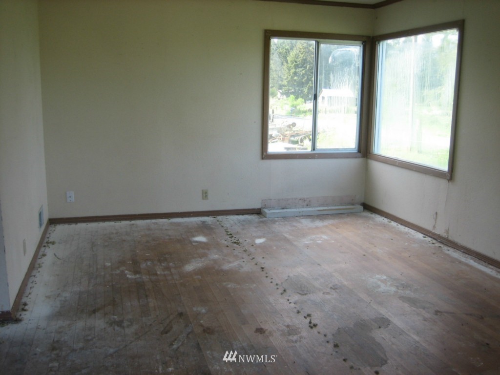 263 Lone Yew Road Toledo, WA 98591 - Photo 3 of 10