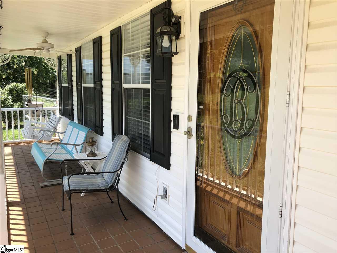 105 Ridgeside Court Greenville, SC 29617 - Photo 3 of 36 Gallery Image 3
