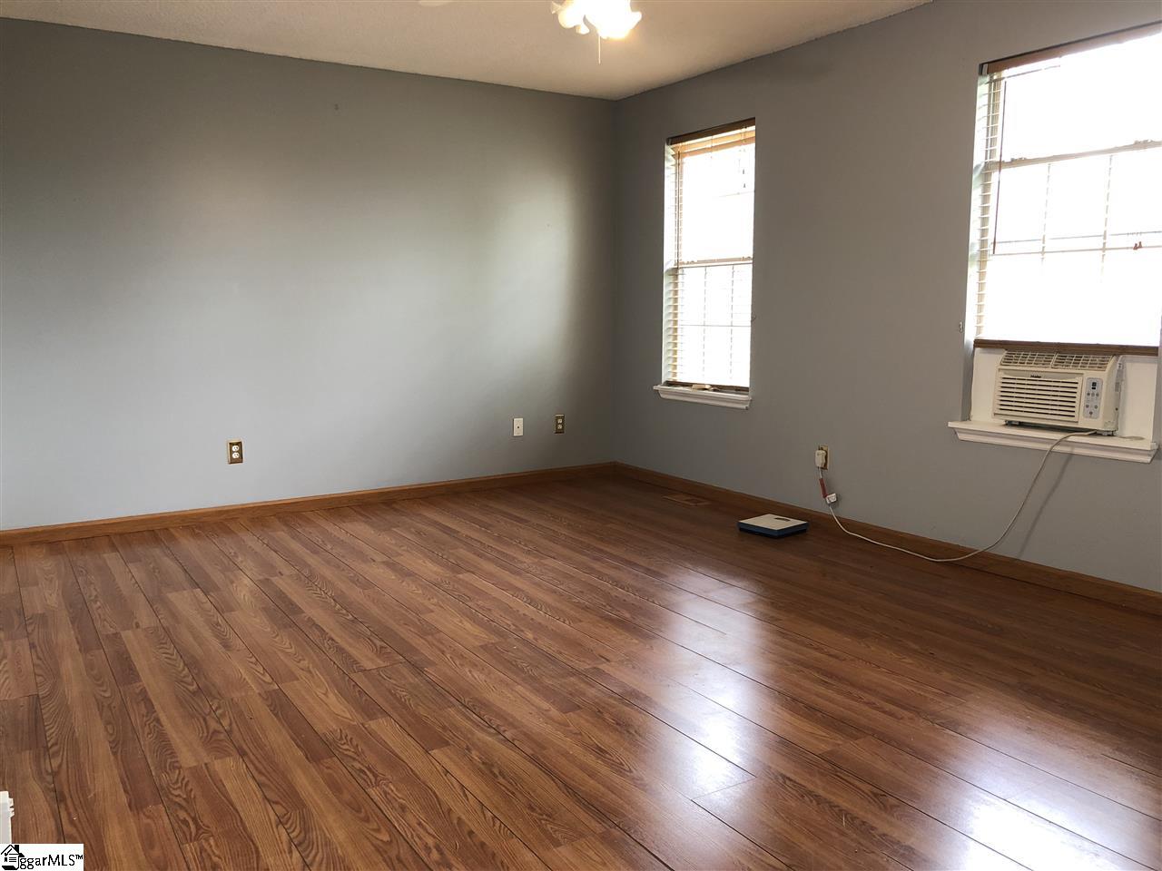 105 Ridgeside Court Greenville, SC 29617 - Photo 29 of 36 Gallery Image 29