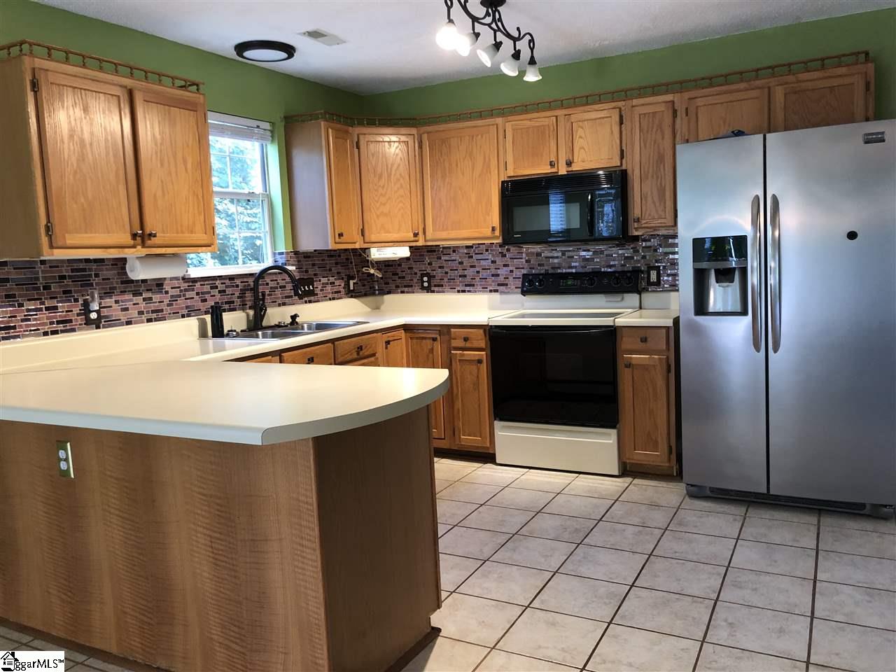 105 Ridgeside Court Greenville, SC 29617 - Photo 6 of 36 Gallery Image 6