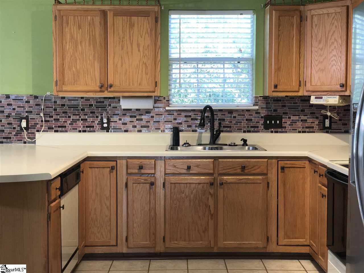 105 Ridgeside Court Greenville, SC 29617 - Photo 8 of 36 Gallery Image 8
