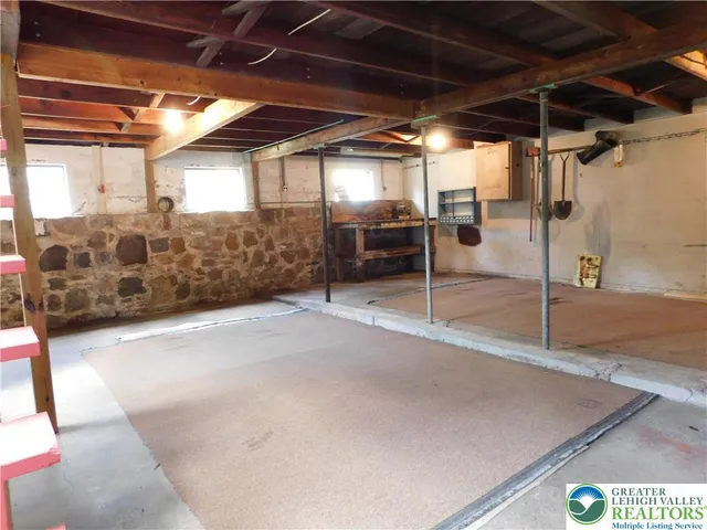 $400 | 424 Monocacy Drive, Unit 3 BAY GARAGE, Bath, PA 18014