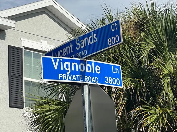$2,000 | 3816 Vignoble Lane, Brandon, FL 33511