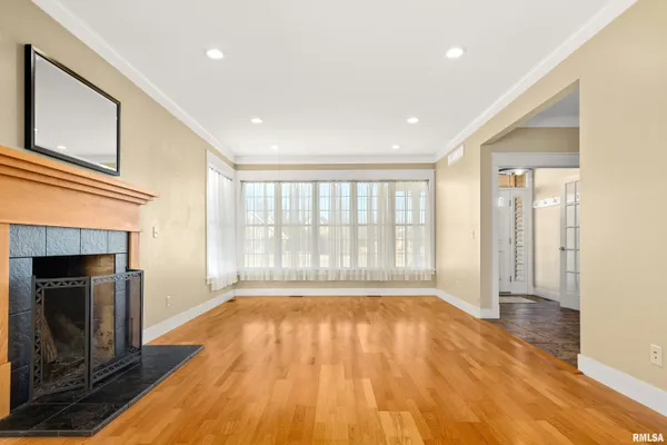 $575,000 | 24845 Emanuel Lane, Tremont, IL 61568