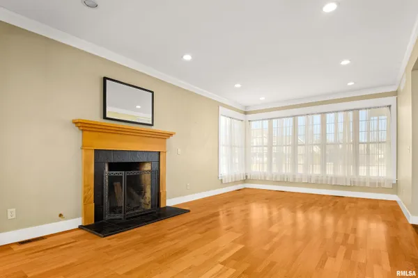 $575,000 | 24845 Emanuel Lane, Tremont, IL 61568