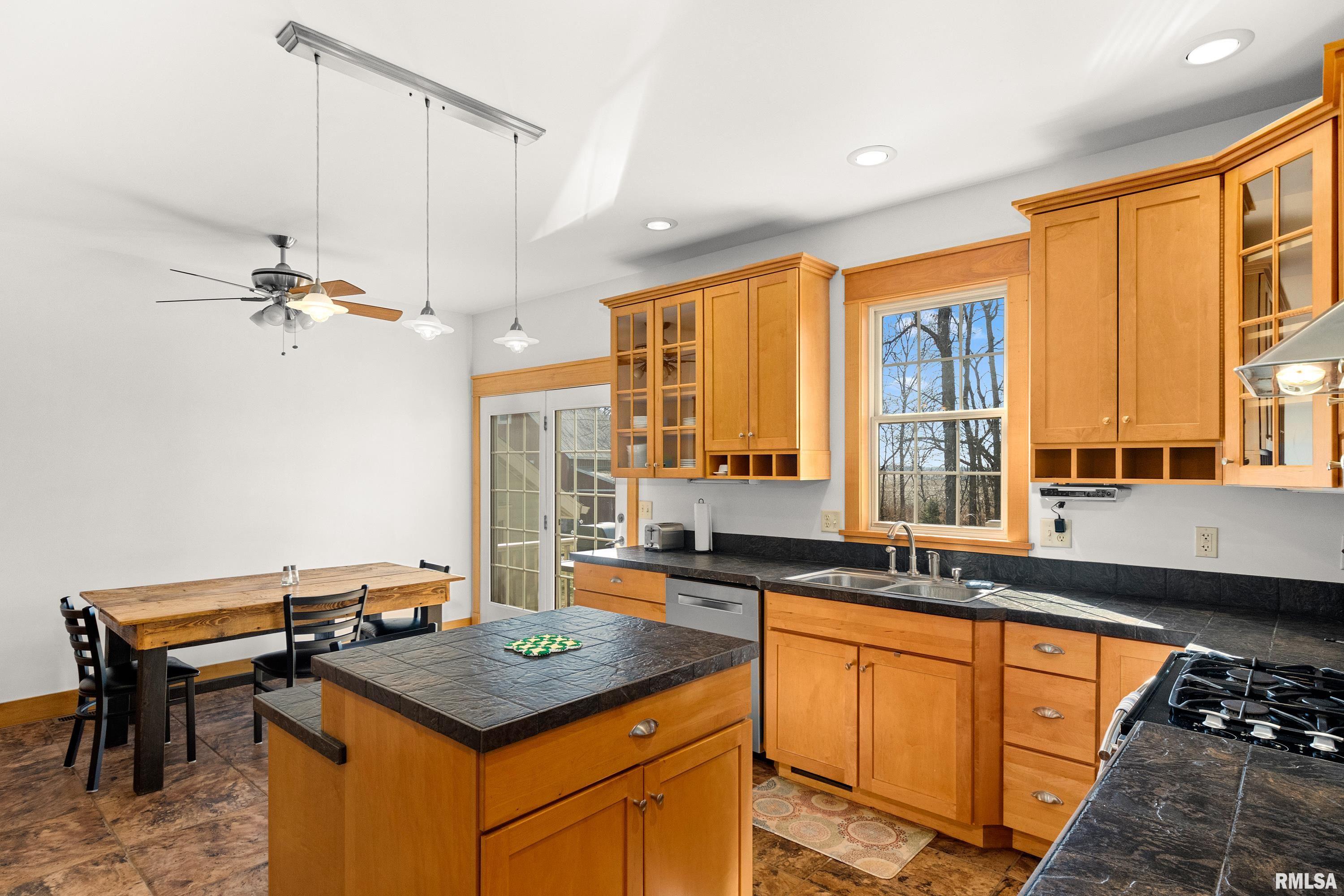 24845 Emanuel Lane Tremont, IL 61568 - Photo 21 of 57