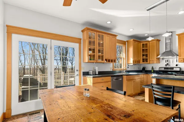 $575,000 | 24845 Emanuel Lane, Tremont, IL 61568