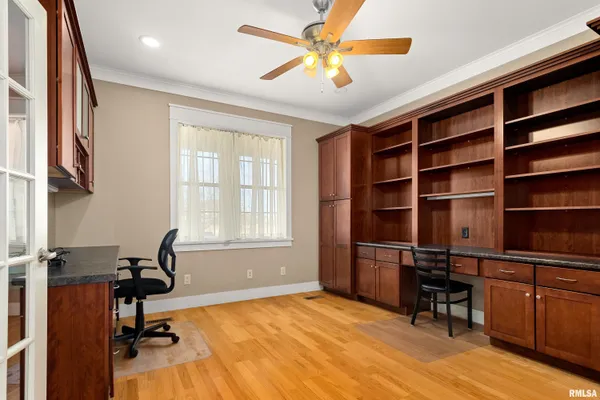 $575,000 | 24845 Emanuel Lane, Tremont, IL 61568