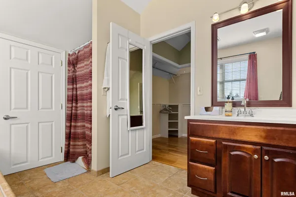 $575,000 | 24845 Emanuel Lane, Tremont, IL 61568