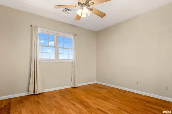 $575,000 | 24845 Emanuel Lane, Tremont, IL 61568