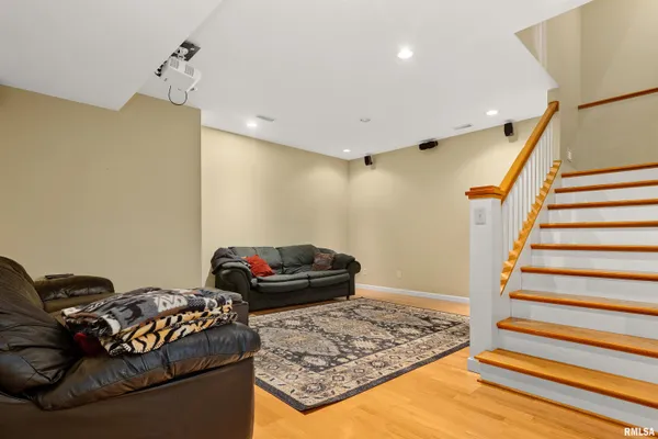 $575,000 | 24845 Emanuel Lane, Tremont, IL 61568