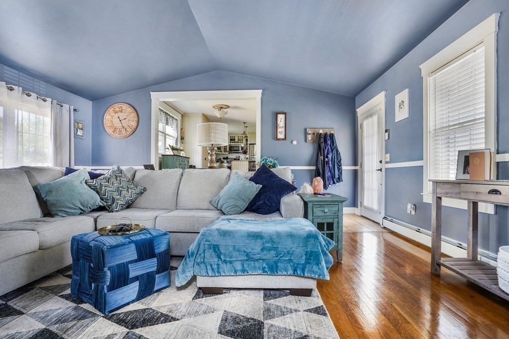 474 Kaufman Road Somerset, MA 02726 - Photo 8 of 29 Gallery Image 8