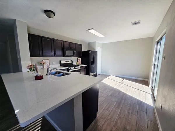 $2,300 | 1011 Larks Trace Lane, Houston, TX 77090