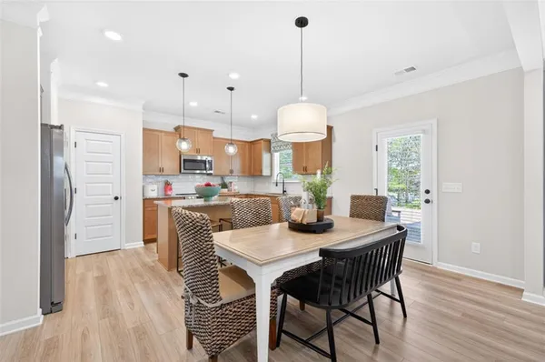 $364,800 | 610 Mountaintop Road Southwest, Cartersville, GA 30120